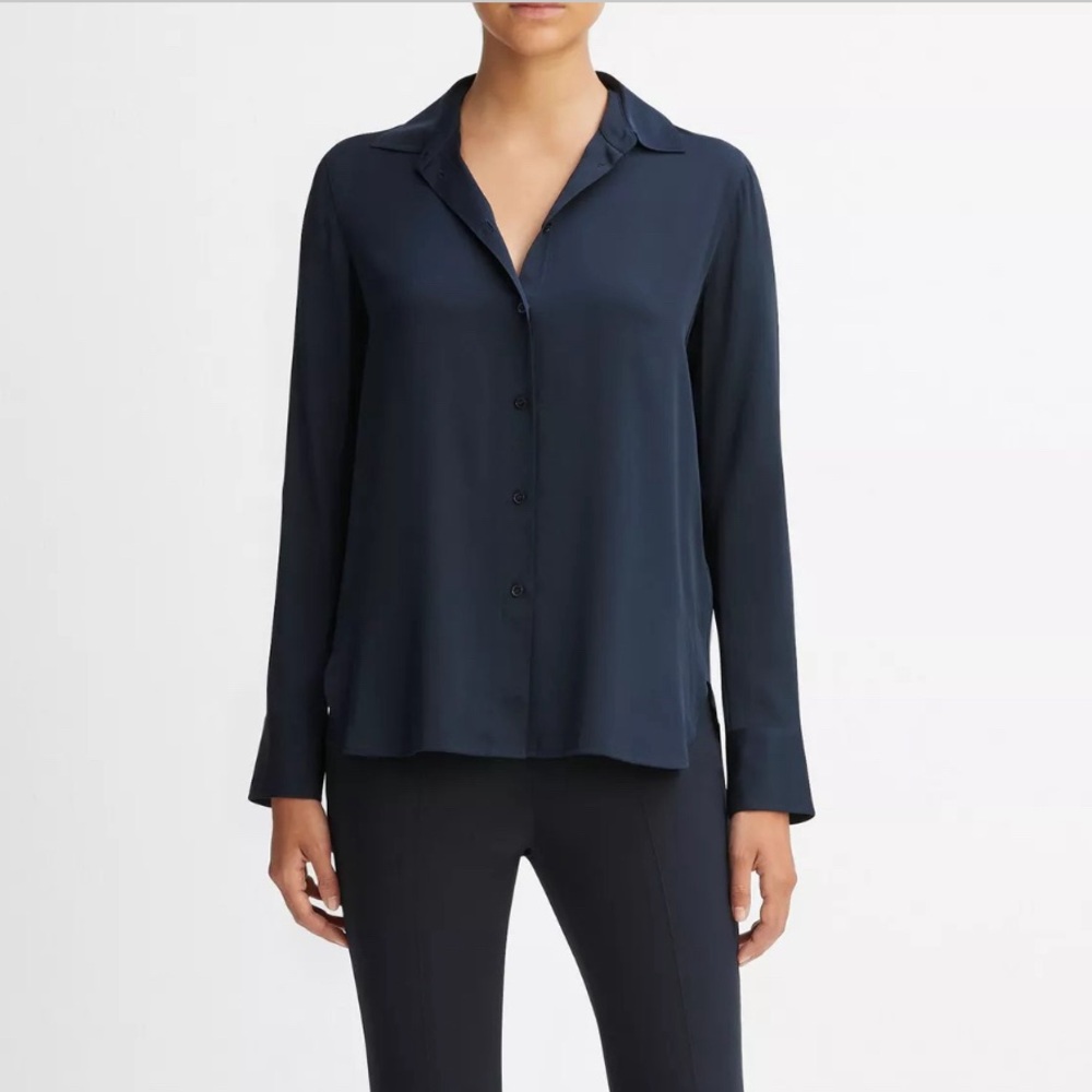 NWT. Vince Slim Fitted Stretch-Silk Blouse in Navy Coastal Blue Size M